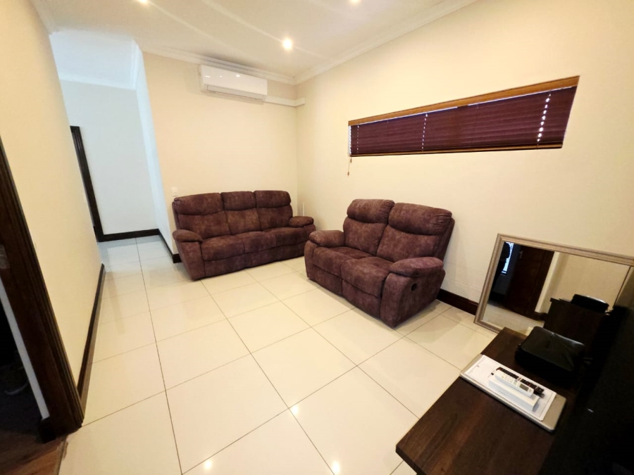 5 Bedroom Property for Sale in Sandown Western Cape